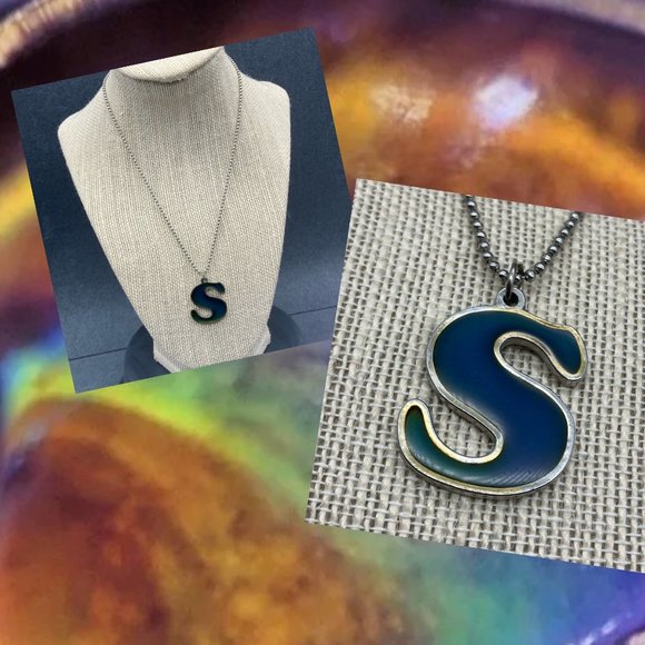 Claires S Initial Necklace Pendant 17 In Mood Changing Colors Silver Chain Retro - Picture 1 of 9